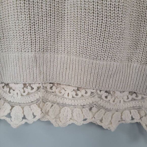 Urban Outfitters Pins & Needles Womens Small Pullover Sweater Beige Lace Bottom - Picture 3 of 8